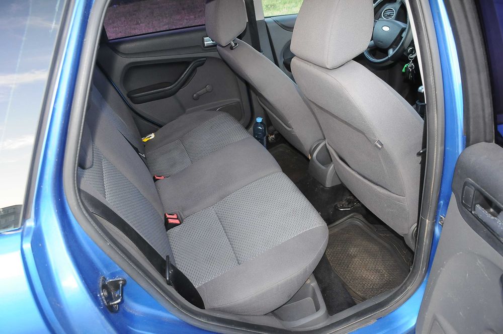 FORD Focus 2006 1.6i 101 CP E4 AC, inmatriculat proprietar in acte ofer fiscal