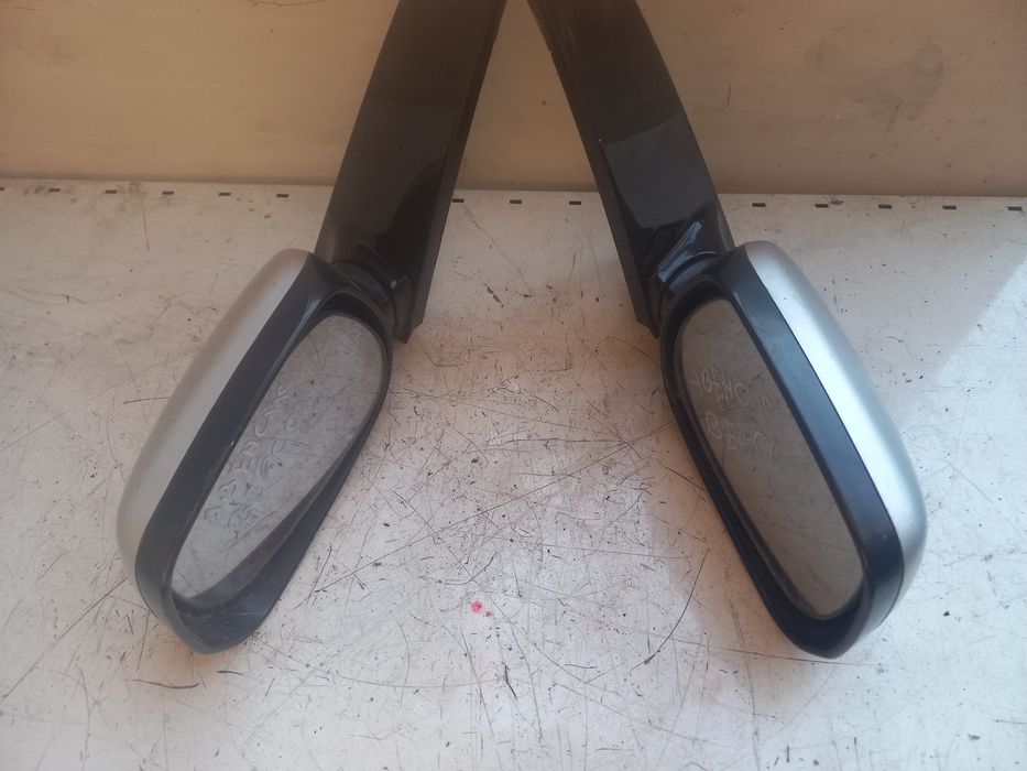 Огледала Toyota Avensis Verso