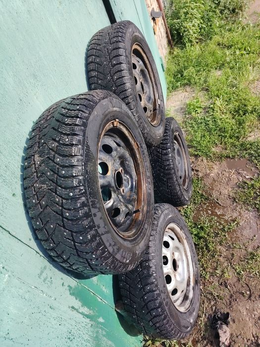 Продам диски с шинами