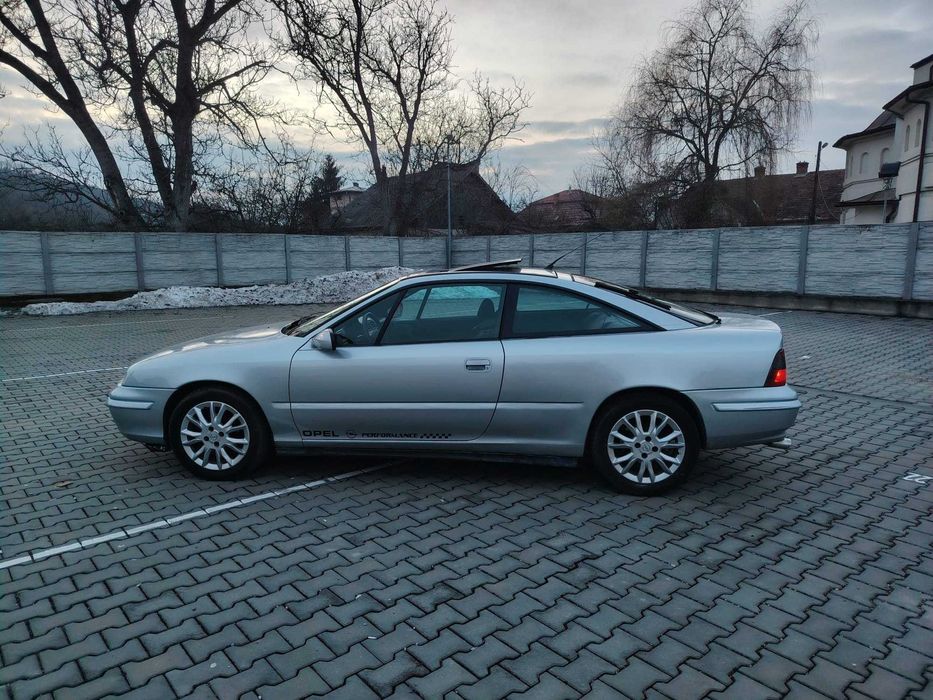 Opel Calibra motor 8 v 115 cai 1992.
