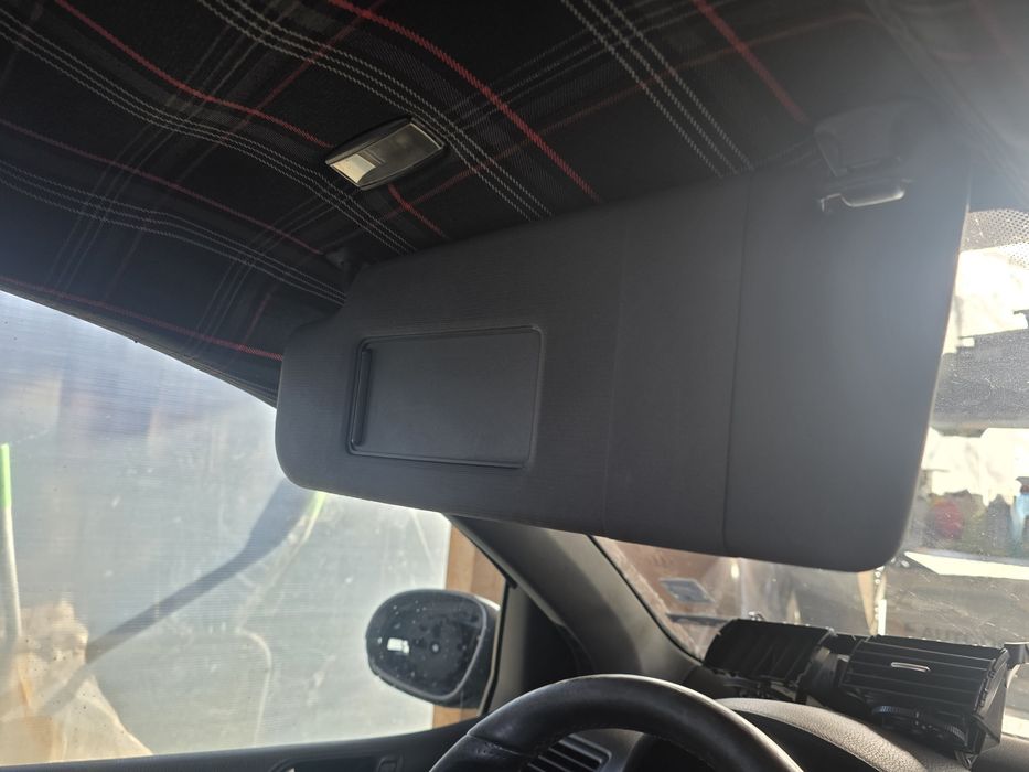 Комплект таван,колонки,плафони за Golf 5