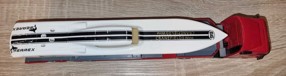 Se vinde macheta camion siku Mercedes