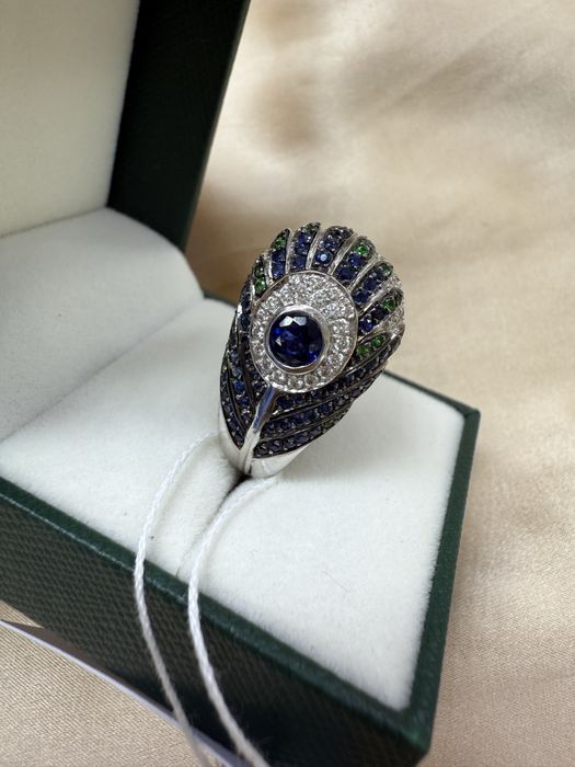 Золотое кольцо с бриллиантами