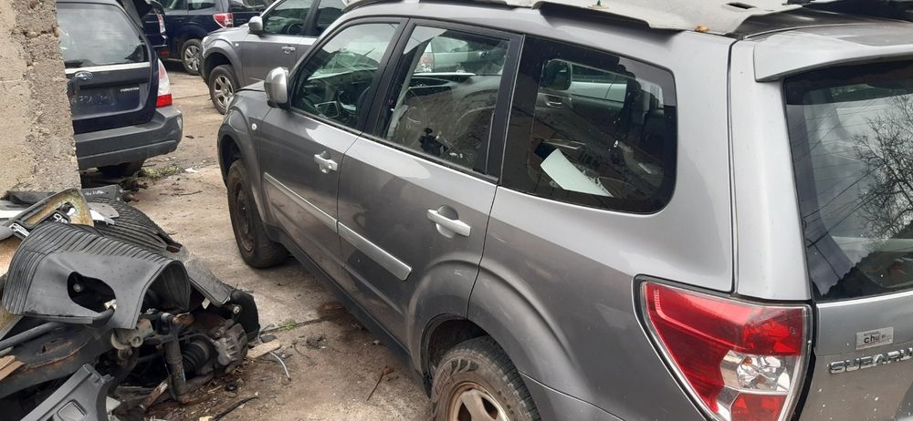 Субару Форестър 2010г на части