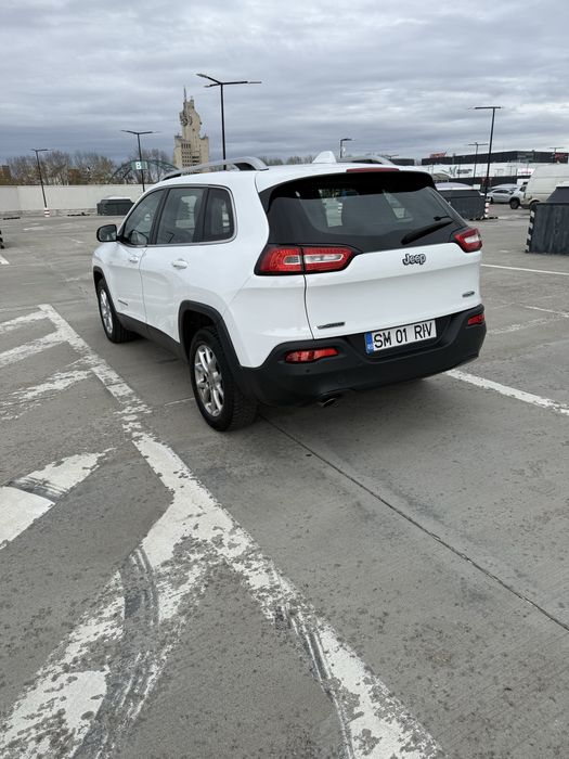 Vand Jeep Cherokee 2016 verificat Carvertical