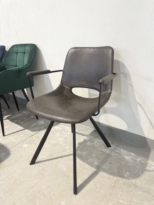 10 buc Scaune dining moderne cu brate, tapiterie maro din piele