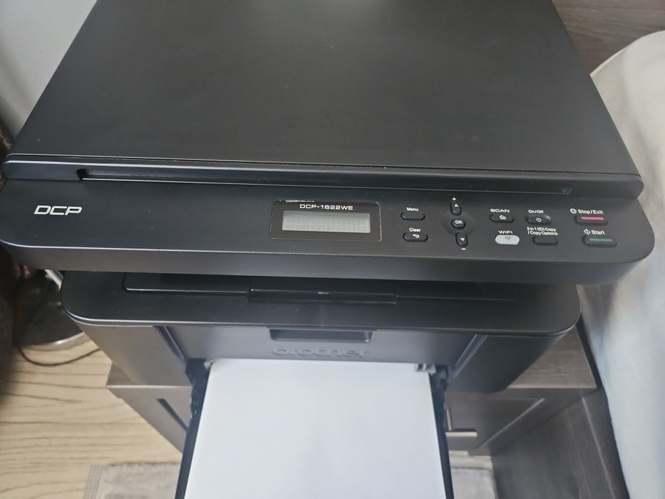 Vând imprimantă Brother DCP 1622WE