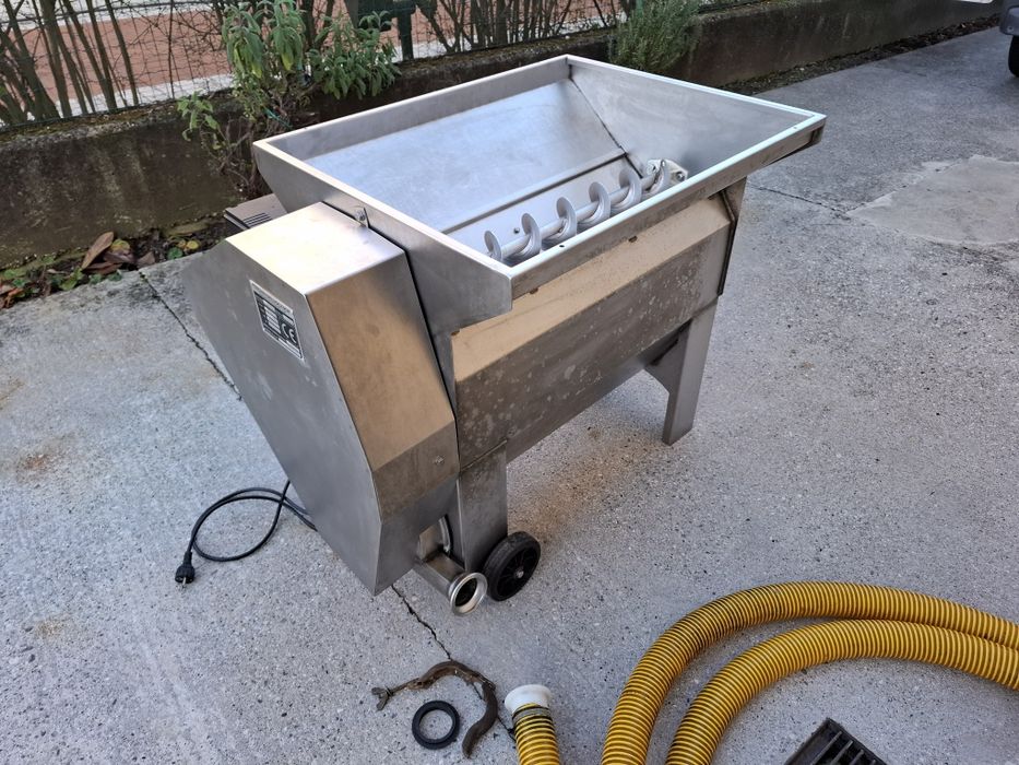 Zdrobitor desciorchinator struguri din inox