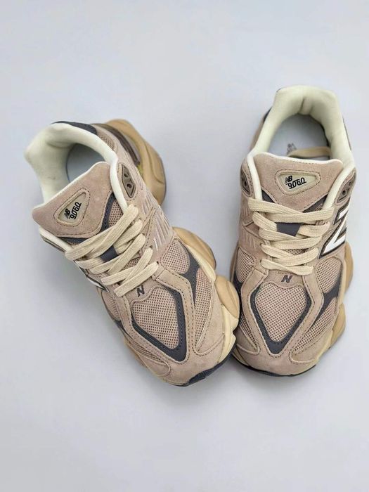 Нови дамски маратонки New Balance 9060 beige /grey .