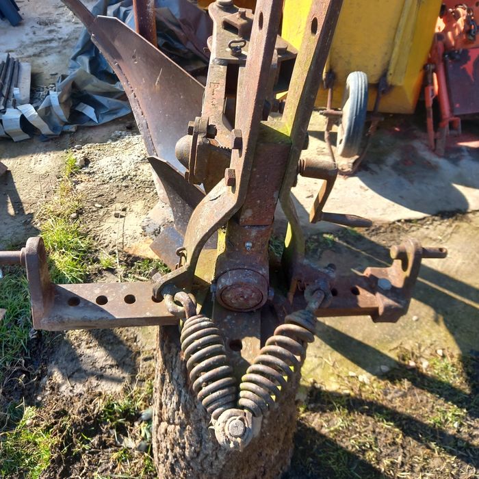 Plug și scarificator de vânzare