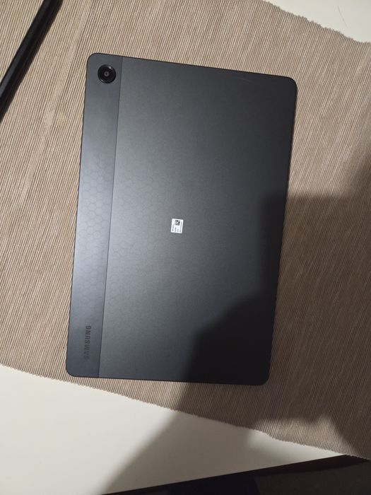 Table Samsung Galaxy A9+ 11 inci 4gb Ram 64gb Impecabila husa si pen