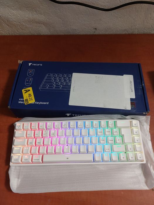 Okazie! Tastatura gaming argb mecanica,65%,alba,noua,3 mode connection