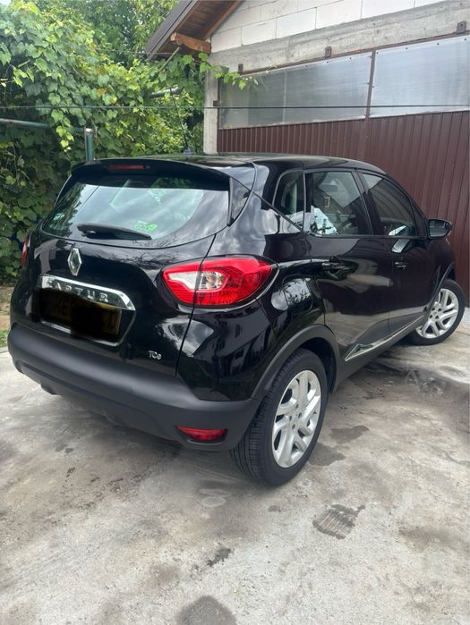 Dezmembrez Renault captur