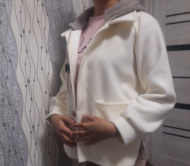 Нежняя верхняя одежда