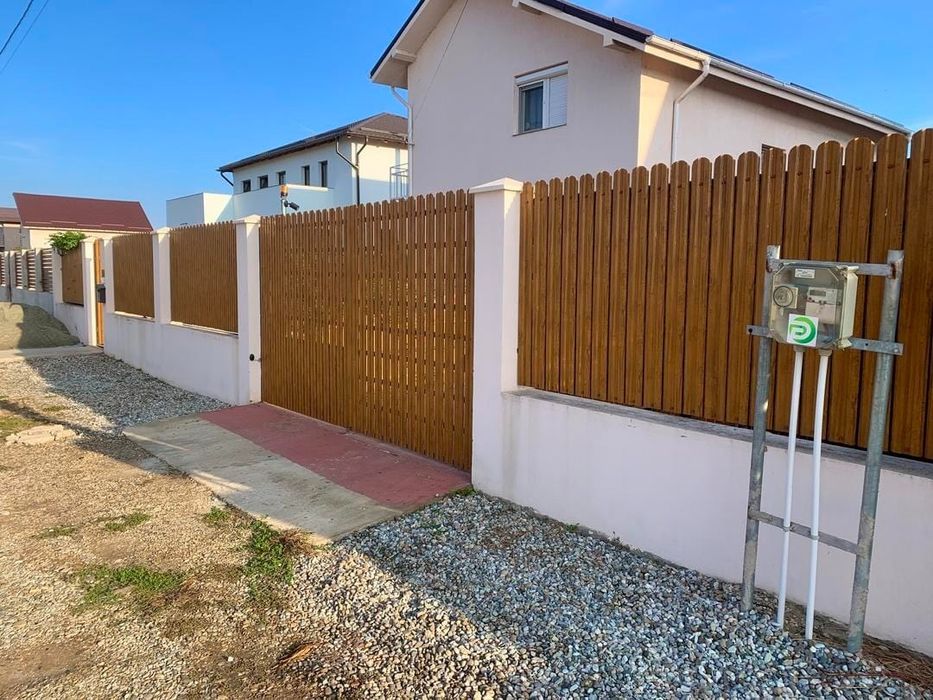 Construim garduri și porți stil jaluzea șipcă metalică tablă cutata