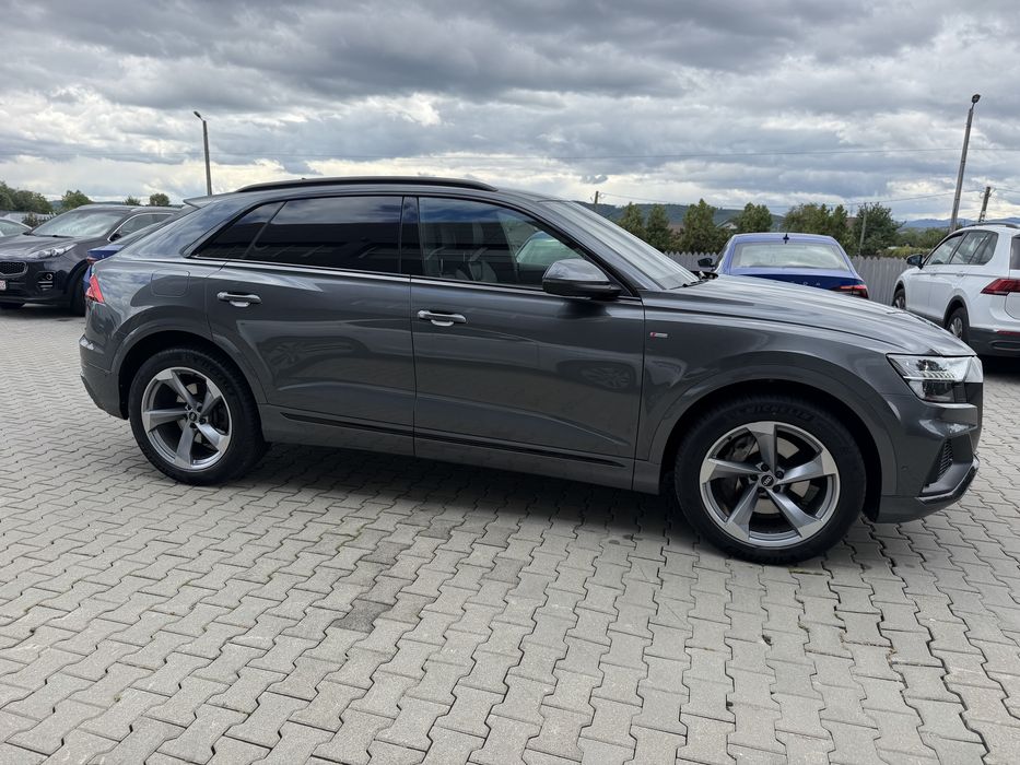 Vand Audi Q8 2021 —Mild hibrid 3.0-164 mii km luata de noua reprezentanta Bacau!
