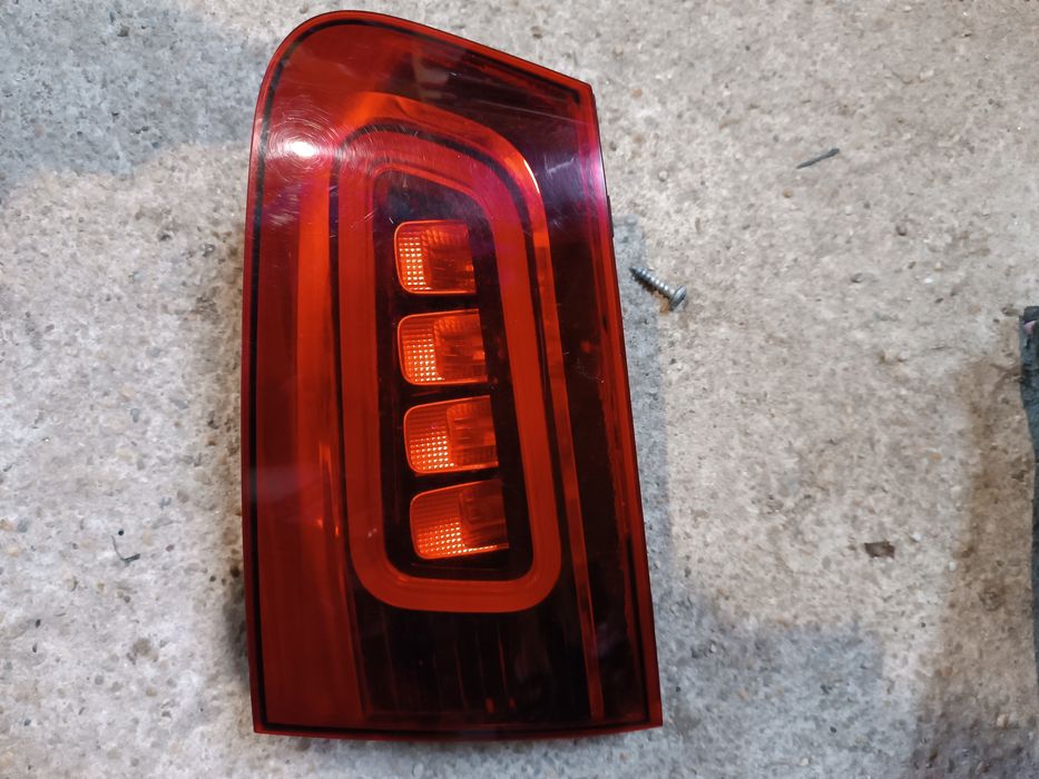 Lampa stop spate Dacia Sandero Stepway3 stop spate Dacia Logan3 Clio4 Clio3 Scenic2 Megane2 Laguna2 Dacia Sandero Stepway3 Clio4 Clio3 lampa far Dacia