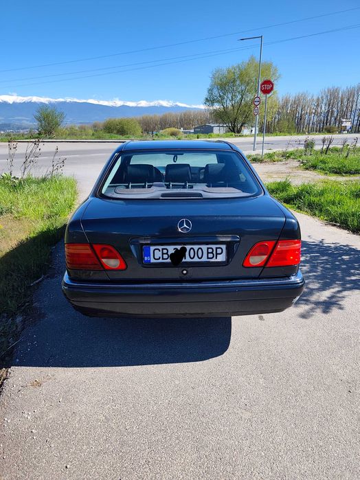 Мерцедес Е 2.0 W210