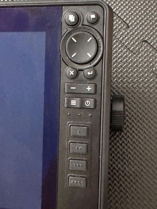 Vand Sonar Lowrance HDS 12 Live cu Sonda Inclus 3-1 Full Cutie Orginala Achizitionat in 2024