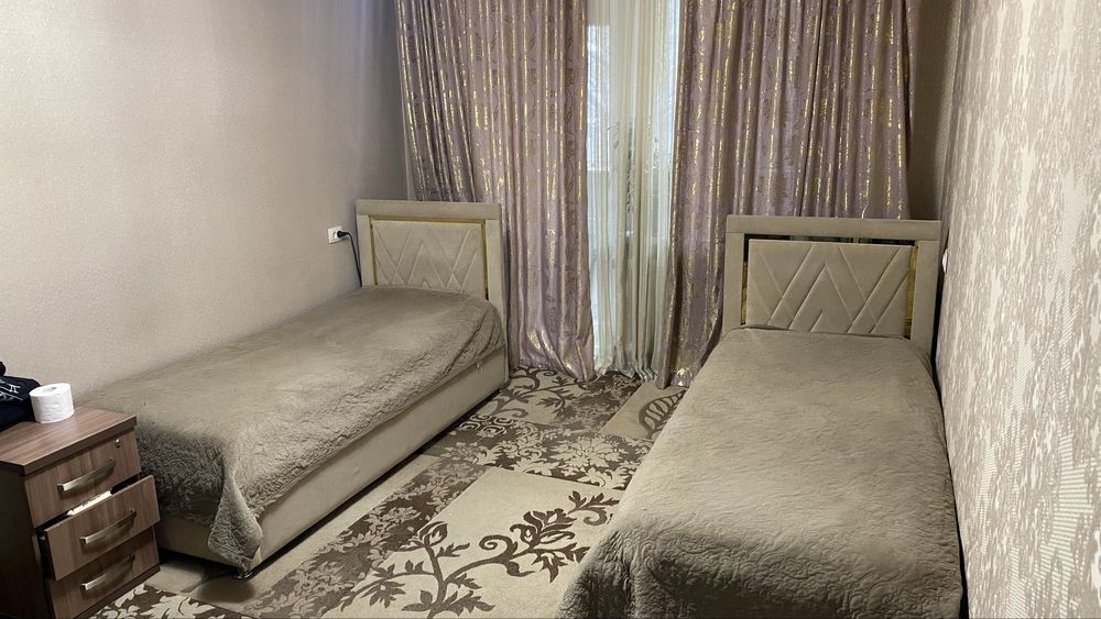 Кровати с матрасами