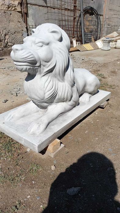 Statuete pentru decoratiuni