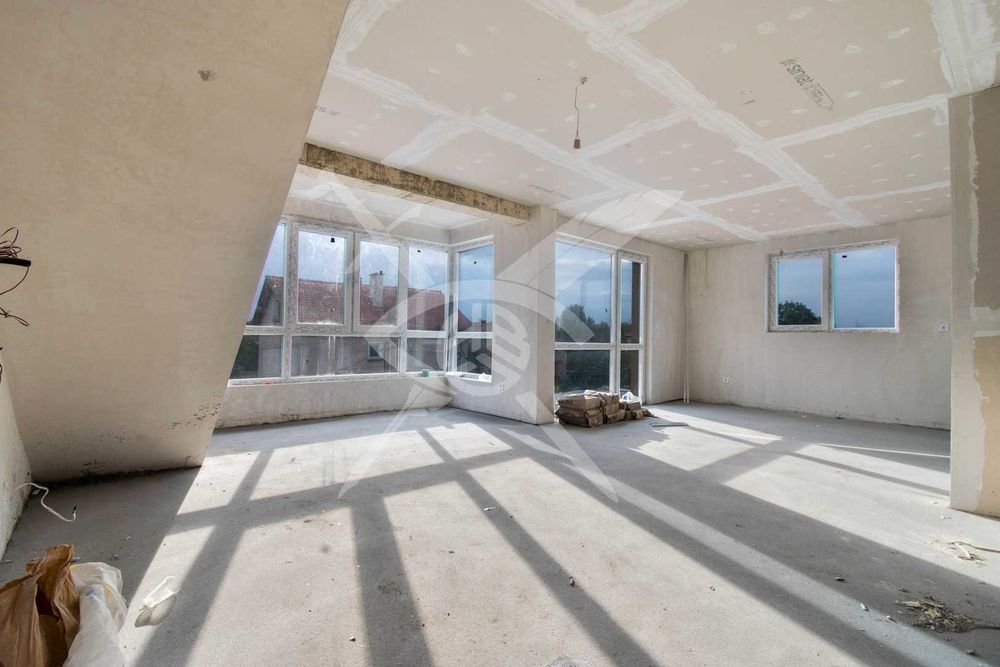 Продава се Мезонет в София, Враждебна - 130 кв.м за 2000 €/кв.м - Снимка #1