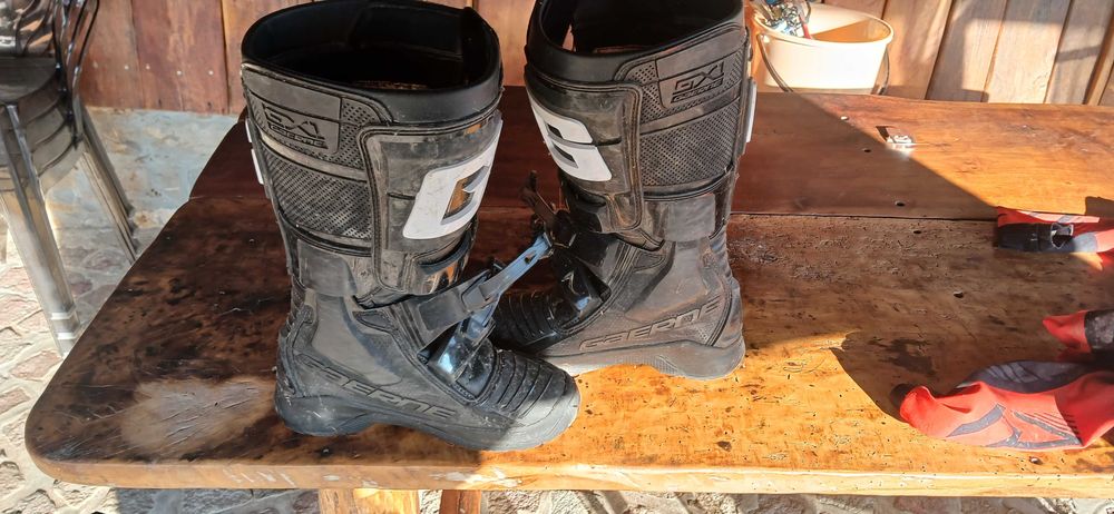 FXR Clutch Pro мотокрос костюм и Gaerne GX-1 ботуши