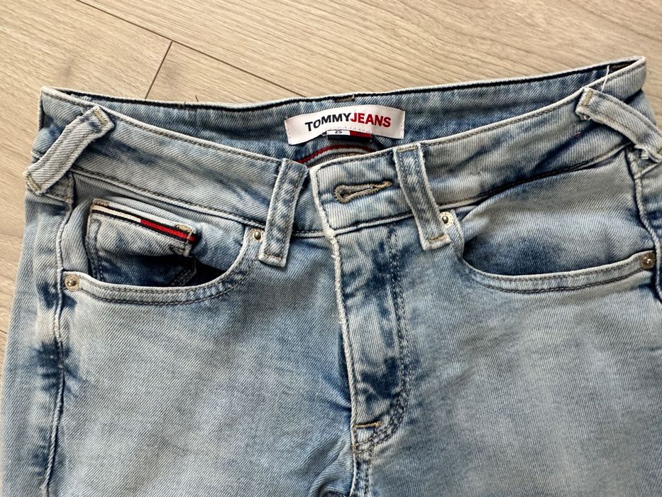 Дамски дънки Tommy Jeans