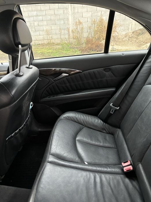 Mercedes E 270 2003 г.