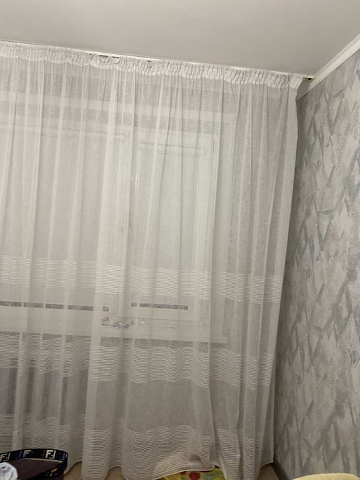 Продам шторы в белом цвете