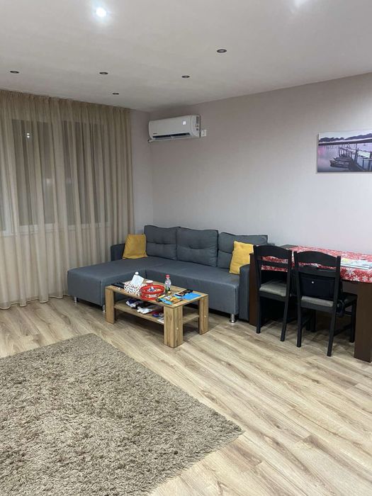 Отдава под наем двустаен апартамент