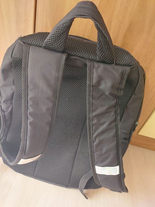 Ученическа раница-30лв.