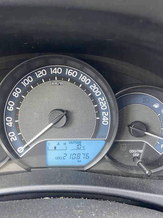 Toyota Auris 1,4 benzina+gpl 2013 decembrie