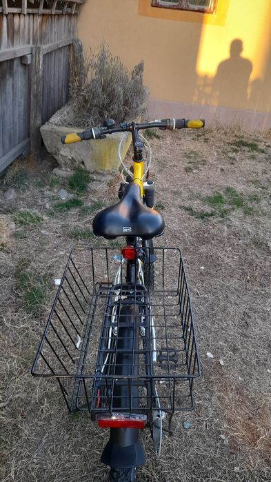 2 biciclete folosite foarte putin