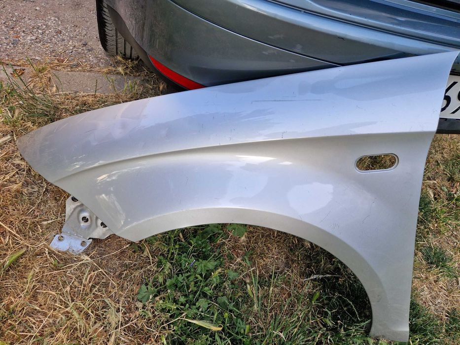 Сеат Алтеа ХЛ -преден ляв калник !