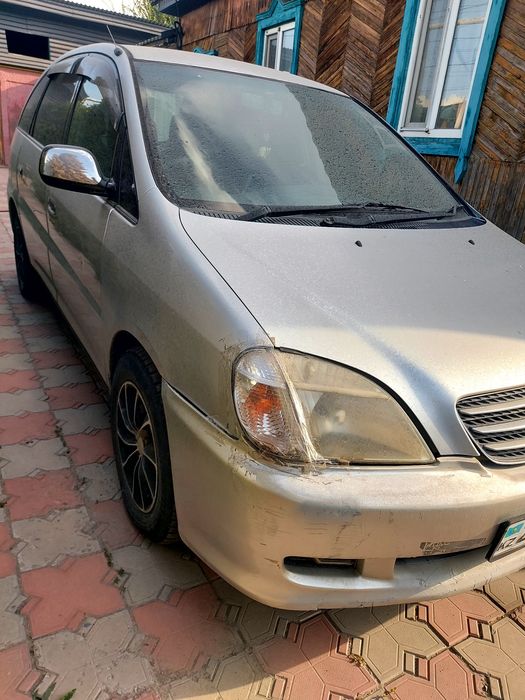 Продам Toyota Nadia 1999г.в.