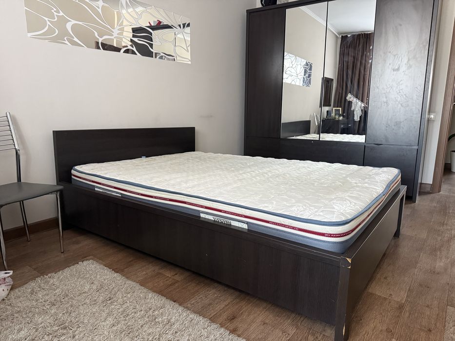 Кровать двухспальная