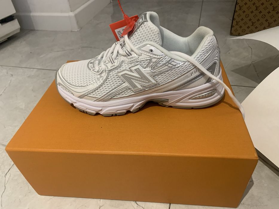 Продам кроссовки New balance