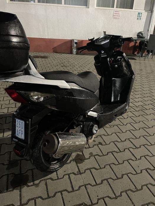 Vand scuter daelim 125 cc