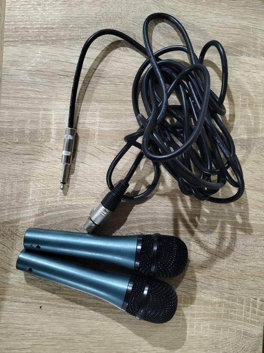 Микрофон с кабельем продам