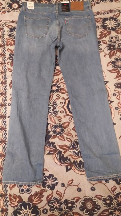 Нови дънки LEVI"S