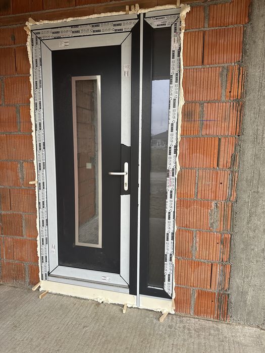 Vand casa la rosu  Paulesti