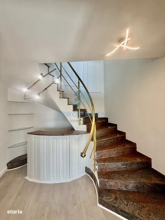 Penthouse Unirii 4 Camere Nemobilat 127 Mp
