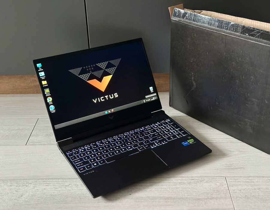 16.1 IPS  / i7 11800H /RTX 3050 /16GB ram /512ssd/ HP Victus