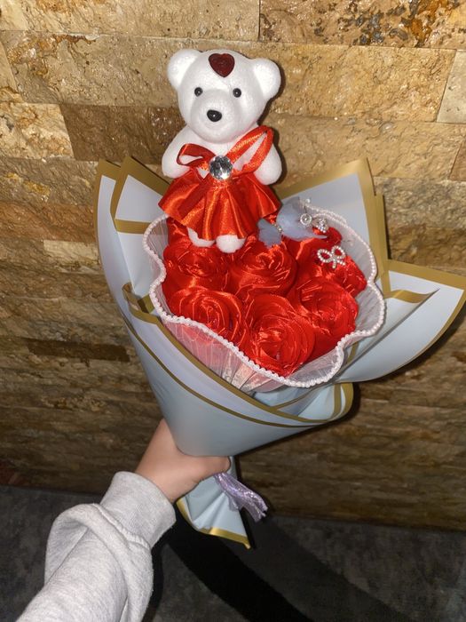 Vand buchete din saten mai multe mesaje in privat poate negociem pret