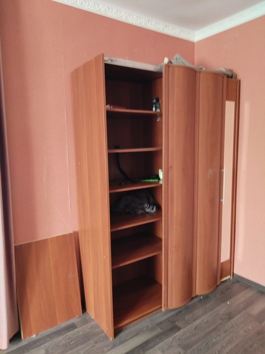 Шкаф большой дорогой