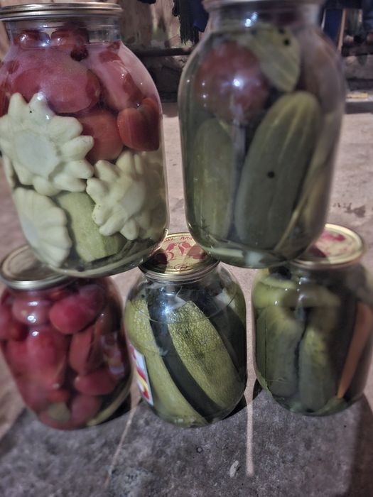 Продам соленья 2 л 2000