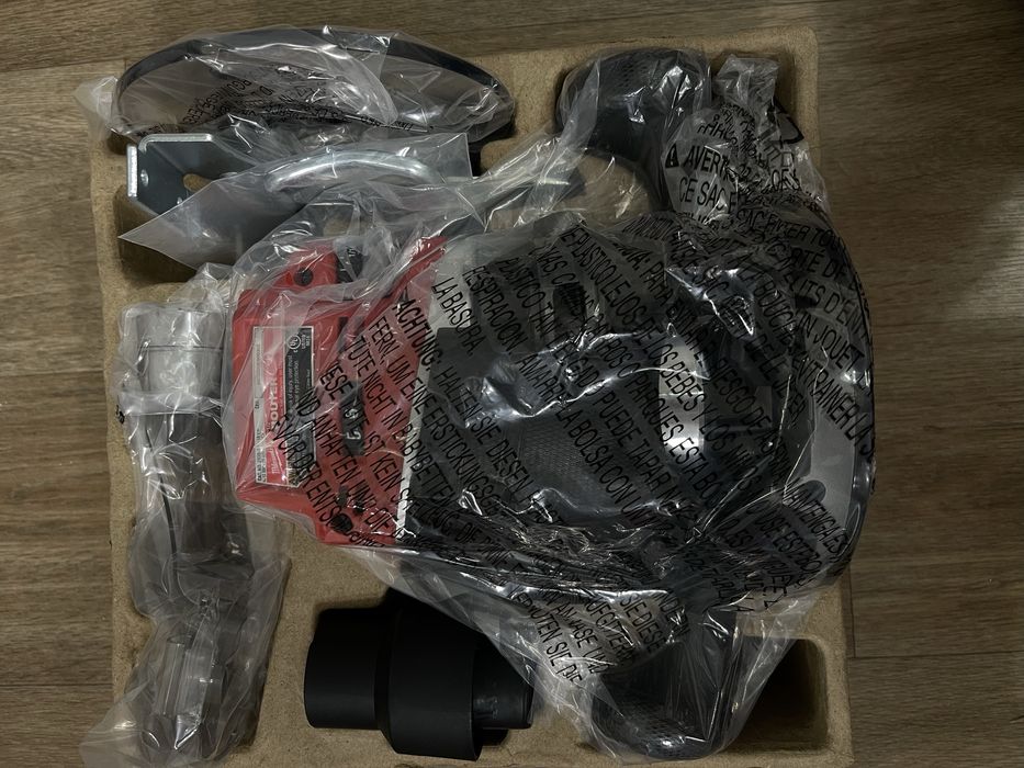 Фрезер кромочный Milwaukee