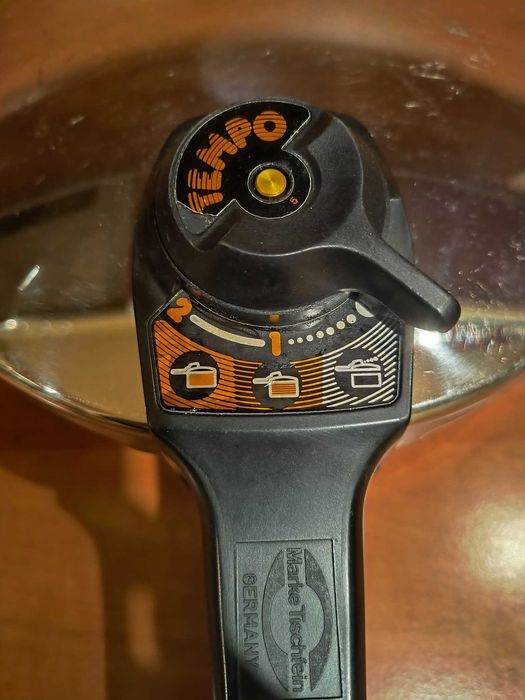 Тиган с капак и термовинтил