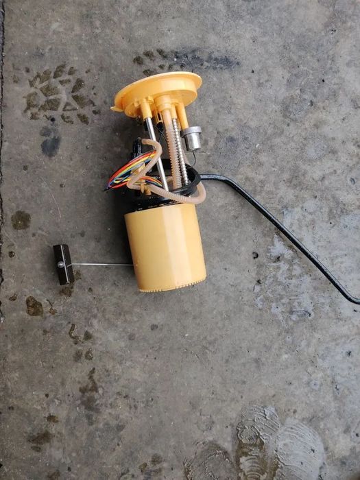 Pompa motorina combustibil rezervor Seat Exeo Audi A4 A5 motor 2.0 CJC 3R0919050